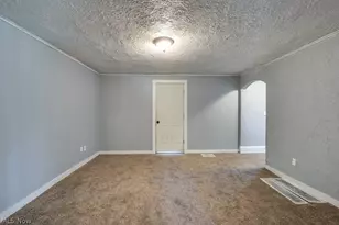 815 Seneca St NE, Massillon, OH 44646 - Photo 7