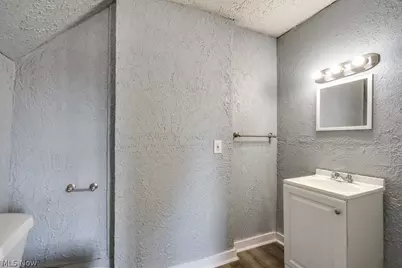815 Seneca Street NE, Massillon, OH 44646 - Photo 19