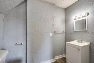 815 Seneca St NE, Massillon, OH 44646 - Photo 19