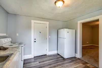 815 Seneca Street NE, Massillon, OH 44646 - Photo 13