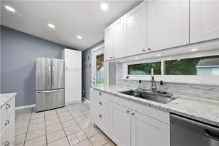 747 Abbe Rd N, Elyria, OH 44035 - Photo 3