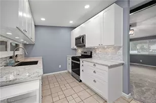 747 Abbe Rd N, Elyria, OH 44035 - Photo 5