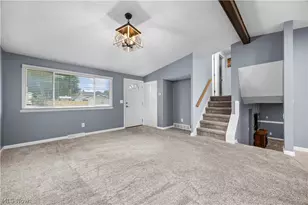 747 Abbe Rd N, Elyria, OH 44035 - Photo 7