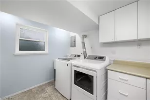747 Abbe Rd N, Elyria, OH 44035 - Photo 17