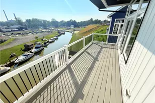 2048 Forest Dr, Eastlake, OH 44095 - Photo 13