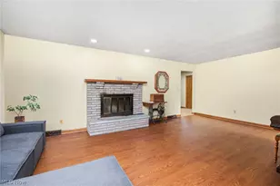 364 Garner Dr, Mogadore, OH 44260 - Photo 9