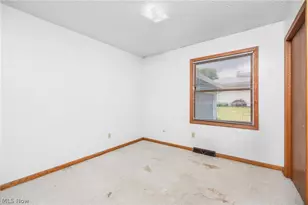 364 Garner Dr, Mogadore, OH 44260 - Photo 17