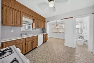 3588 W 155th St, Loveland, OH 44111 - Photo 9