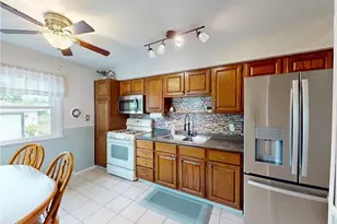 1833 Ridgewick Dr, Wickliffe, OH 44092 - Photo 5