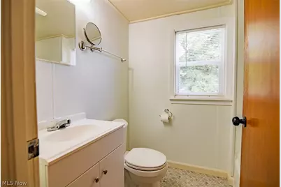 807 Florence Street, Belpre, OH 45714 - Photo 17