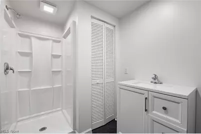 39591 State Route 303, LaGrange, OH 44050 - Photo 29