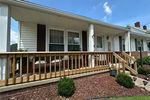 609 Lewis St, Caldwell, OH 43724 - Photo 3