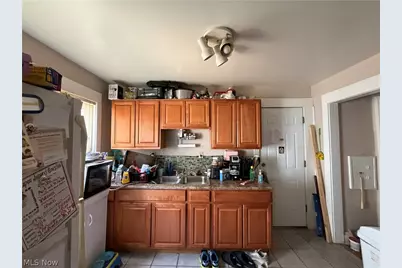2219 Chesterland Avenue, Oakwood, OH 44107 - Photo 9