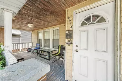 2219 Chesterland Avenue, Oakwood, OH 44107 - Photo 7