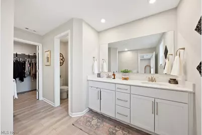 690 Harbour Town Court, Avon Lake, OH 44012 - Photo 29