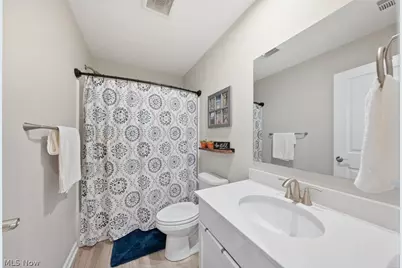 690 Harbour Town Court, Avon Lake, OH 44012 - Photo 35