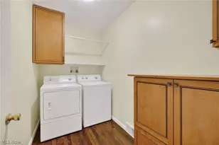 674 Upper Merriman Dr, Akron, OH 44303 - Photo 17