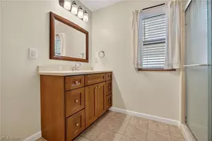 674 Upper Merriman Dr, Akron, OH 44303 - Photo 15