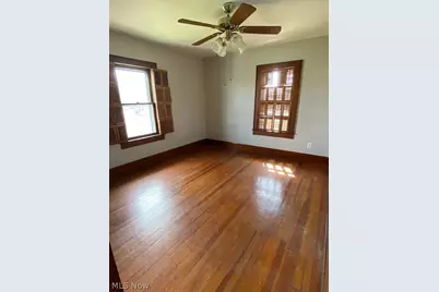 1020 Gaston Avenue, Cambridge, OH 43725 - Photo 11