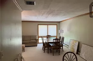 205 Rutledge Dr, Akron, OH 44319 - Photo 3