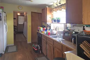 1524 New Mexico Ave, Lorain, OH 44052 - Photo 7