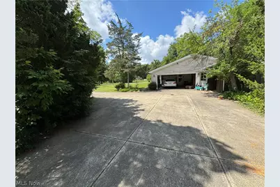 2838 Forest Lane, Willoughby Hills, OH 44094 - Photo 23