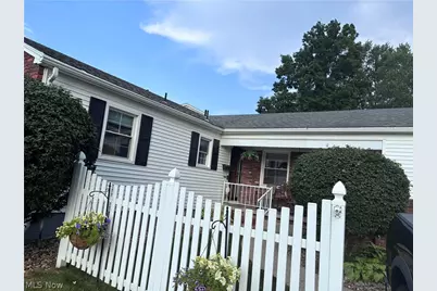 91 Green Bay Drive, Youngstown, OH 44512 - Photo 1