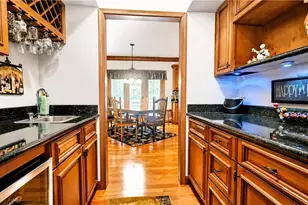 9220 Woods Way Dr, Kirtland, OH 44094 - Photo 7