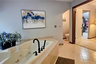 9220 Woods Way Dr, Kirtland, OH 44094 - Photo 17