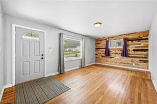 107 Renee Dr, Struthers, OH 44471 - Photo 5