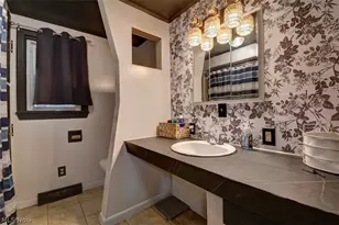 646 N Wooster Ave, Strasburg, OH 44608 - Photo 9
