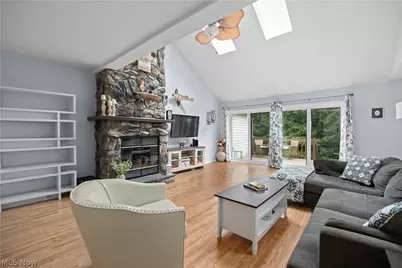875 Hampton Circle #3, Aurora, OH 44202 - Photo 5