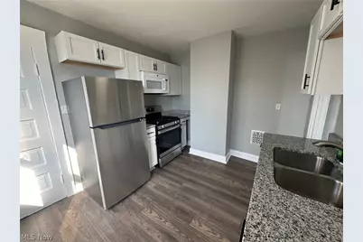 7705 Sagamore Avenue #Up, Loveland, OH 44103 - Photo 5