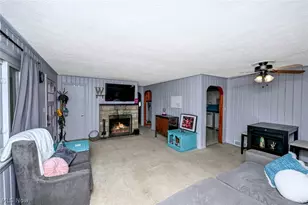 3437 Heckman St NW, Uniontown, OH 44685 - Photo 7