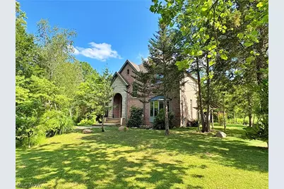 15818 Darrow Road, Vermilion, OH 44089 - Photo 3