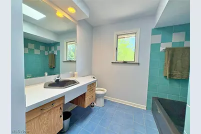 15818 Darrow Road, Vermilion, OH 44089 - Photo 23