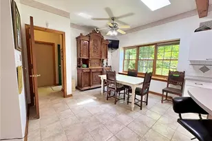 15818 Darrow Rd, Vermilion, OH 44089 - Photo 7