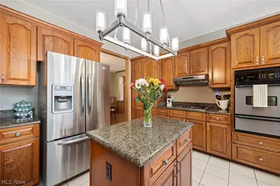 38799 Arbor Court, Grafton, OH 44044 - Photo 9