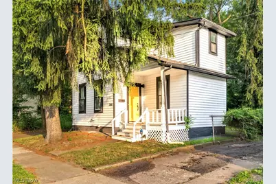 386 E Voris Street, Akron, OH 44311 - Photo 1