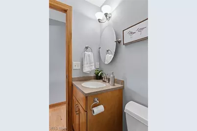 12203 Shoshone Avenue NW, Uniontown, OH 44685 - Photo 15
