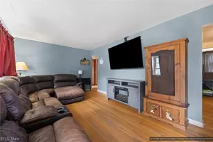 121 E Ralston Ave, Akron, OH 44301 - Photo 7