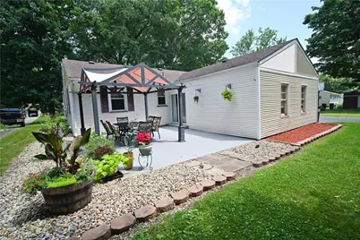 4048 Dover Road, Youngstown, OH 44511 - Photo 3