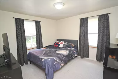 4048 Dover Road, Youngstown, OH 44511 - Photo 11