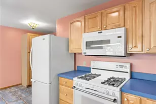 1726 Orchard Dr, Akron, OH 44333 - Photo 13