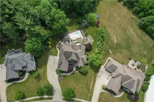 8598 Regency Dr NW, Massillon, OH 44646 - Photo 5