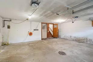 21 Hampshire Rd, Akron, OH 44313 - Photo 29