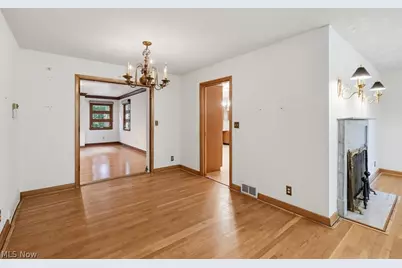 21 Hampshire Road, Akron, OH 44313 - Photo 9