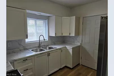 976 Neptune Avenue, Akron, OH 44301 - Photo 3