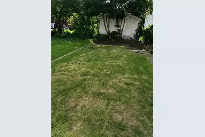802 Clay Drive, Akron, OH 44311 - Photo 11