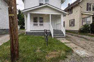 802 Clay Dr, Akron, OH 44311 - Photo 1